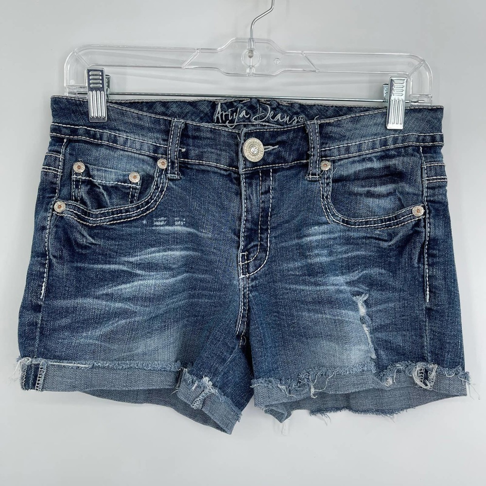 Ariya cuffed low rise flap jean shorts